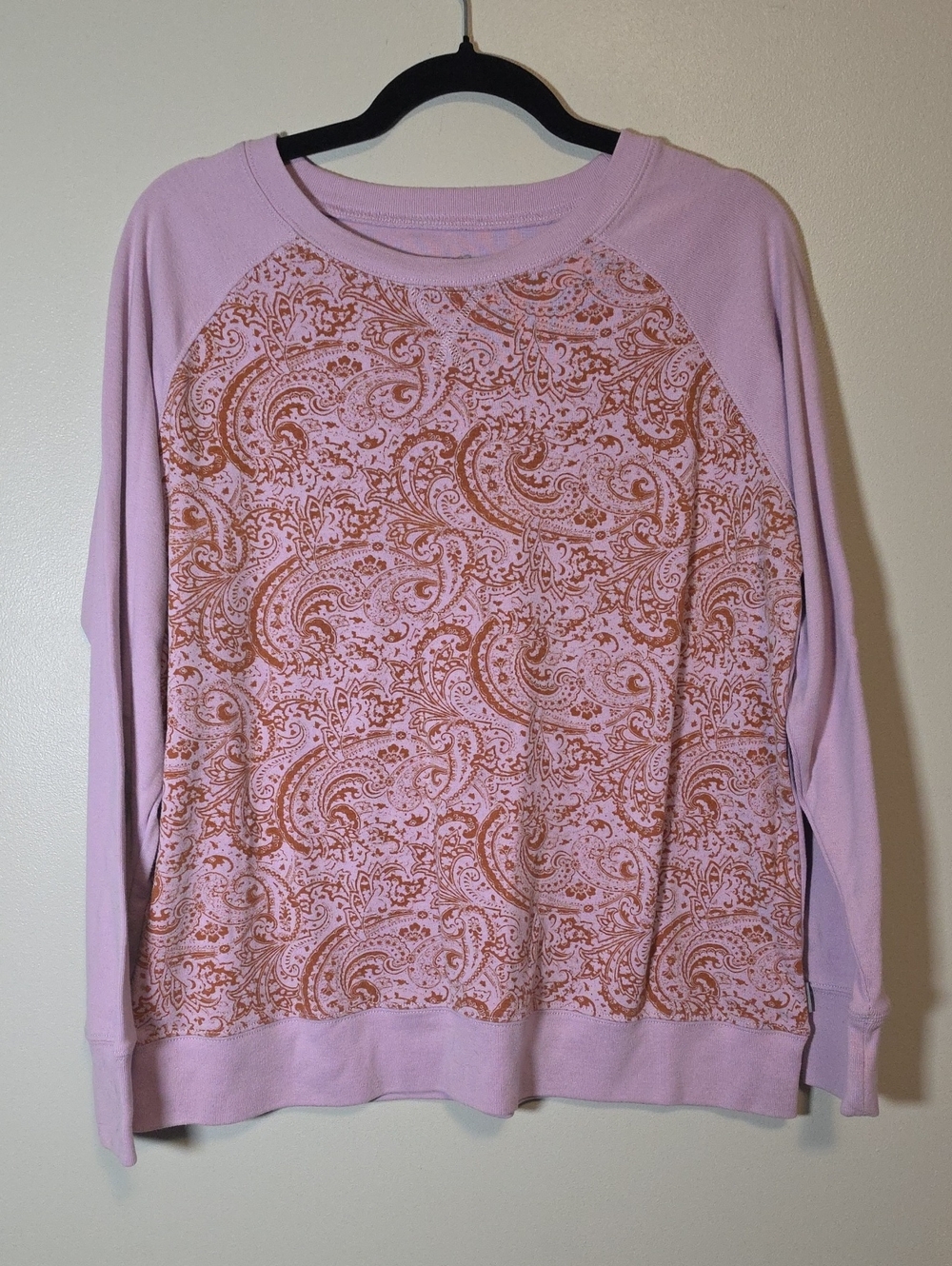 Eddie Bauer Lavendar Paisley Raglan Pullover Sweatshirt